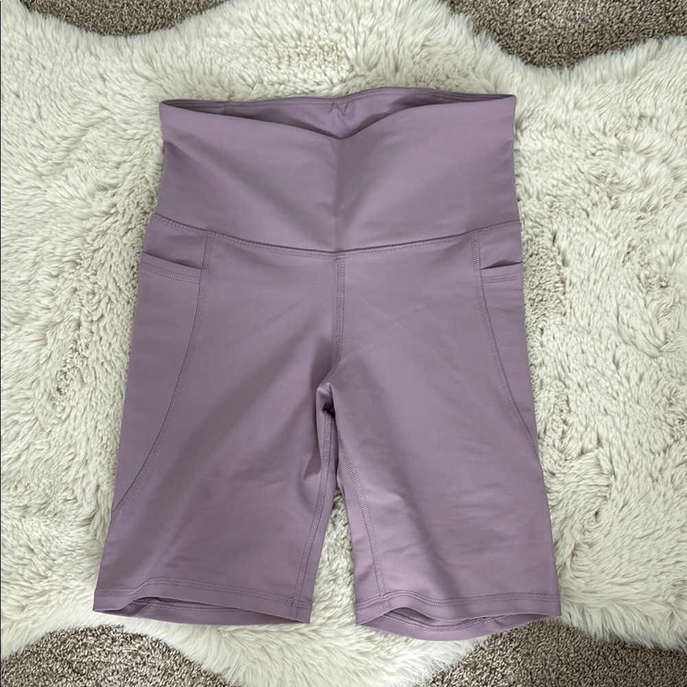Old Navy Active High-Waisted PowerSoft Biker Shorts Size M Lavender